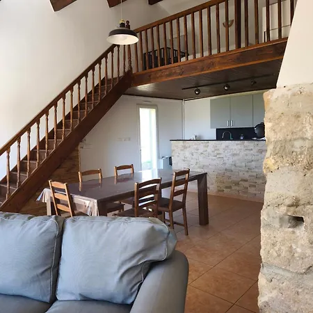 Maison Entre Terre Et Montbazin